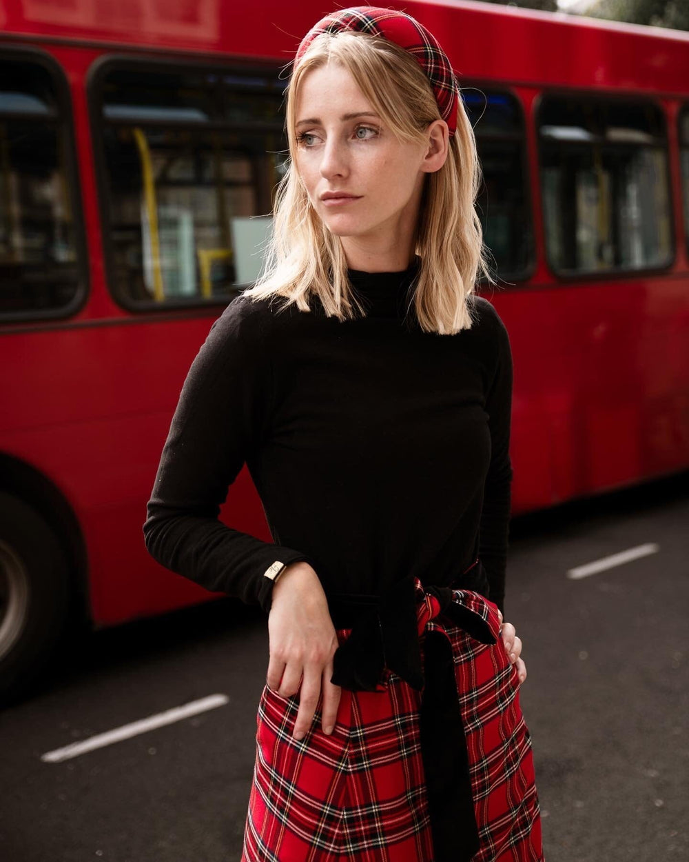 Holly skirt - Reversible short velvet / red tartan skirt Hannah Sophia England 