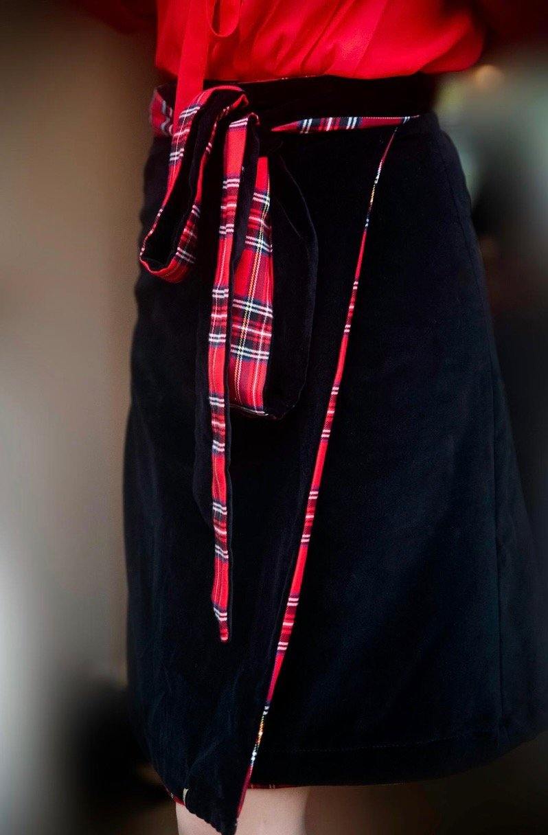 PRE-ORDER Ivy - Tartan / Velvet midi skirt Hannah Sophia England 